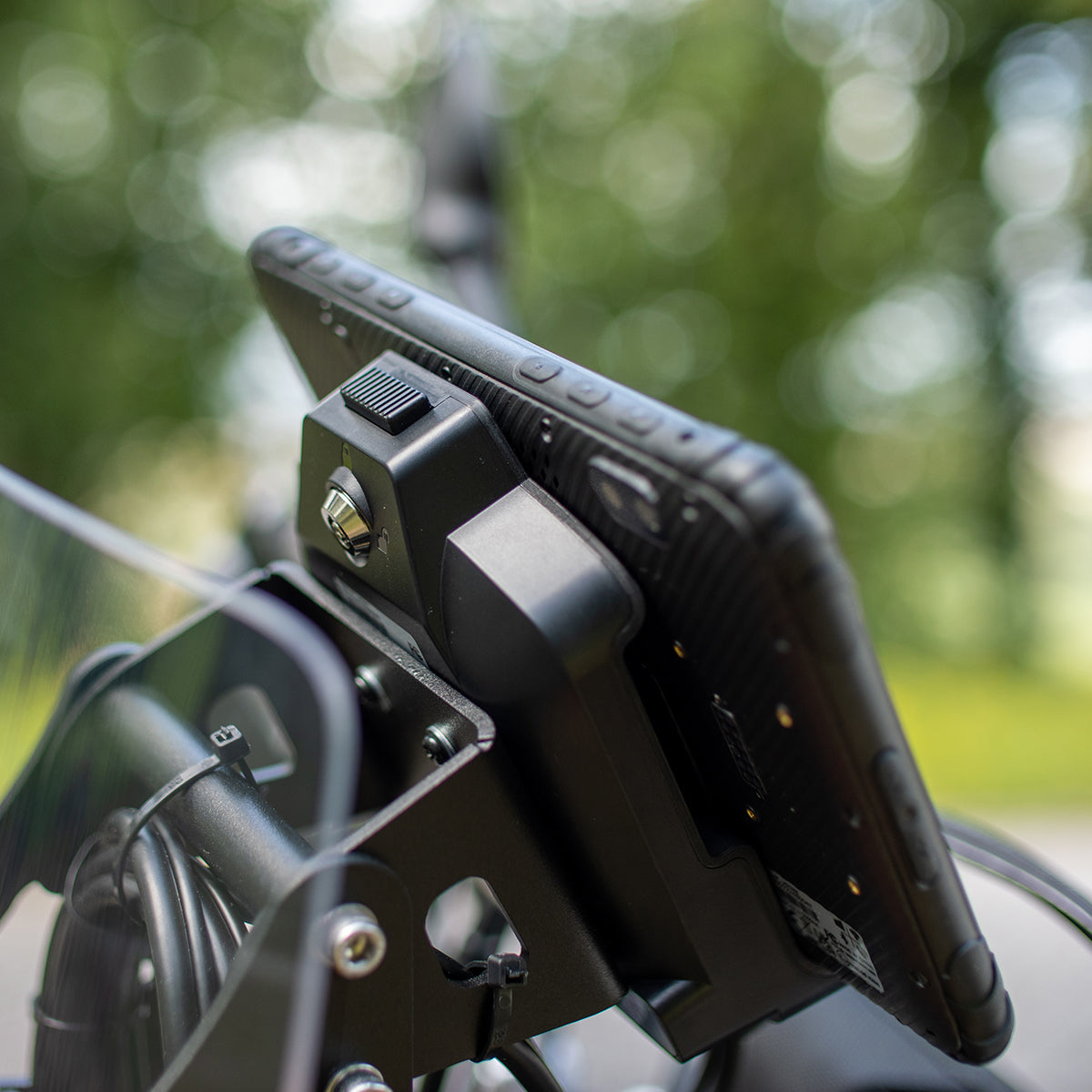 DMD-T865 Nav Tablet - RMA