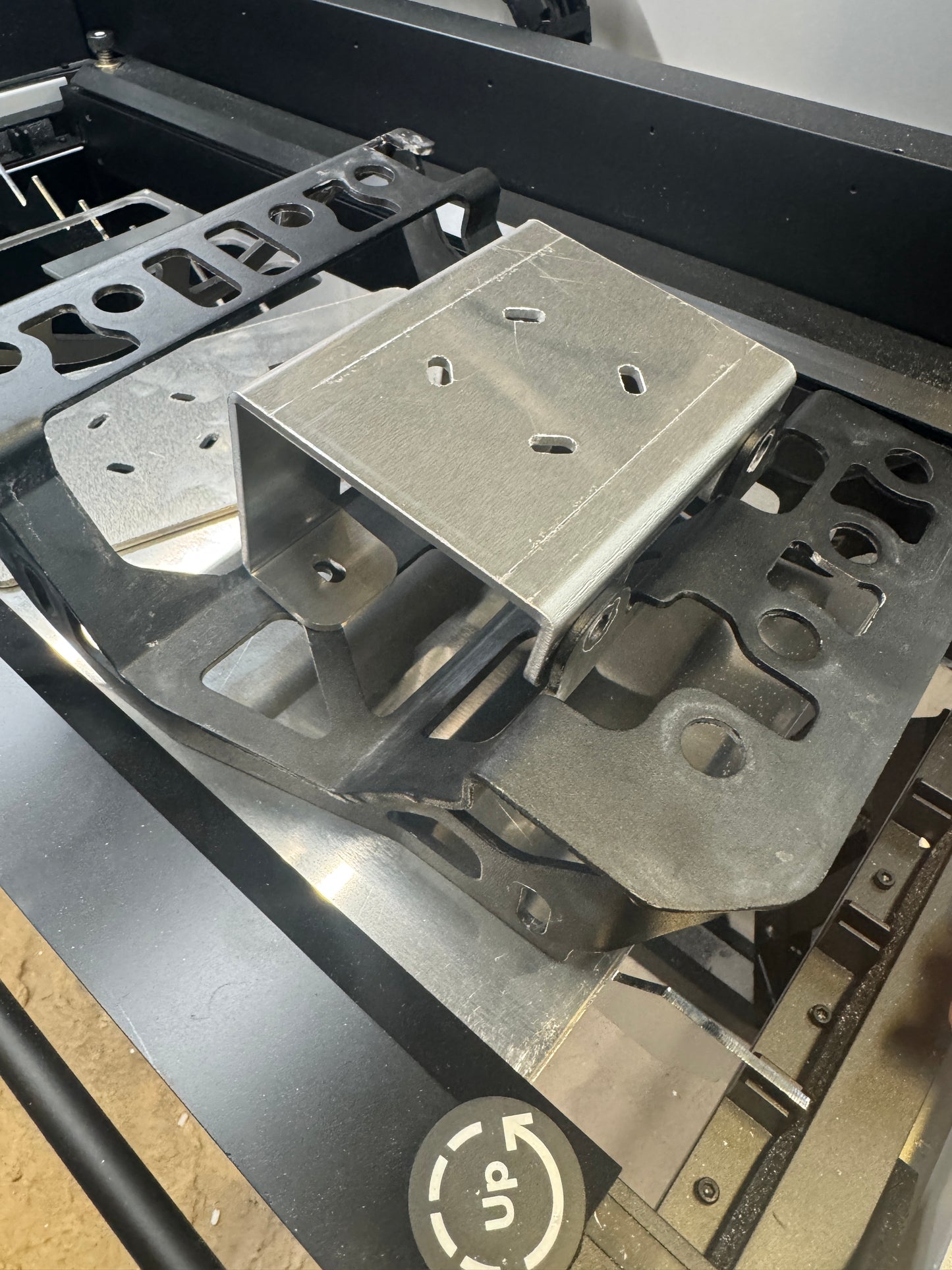 RB850 to AMPS Plate Adapter